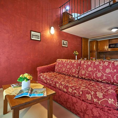 Casanova - Panoramic Rooms And Suites San Quirico dʼOrcia Exterior foto