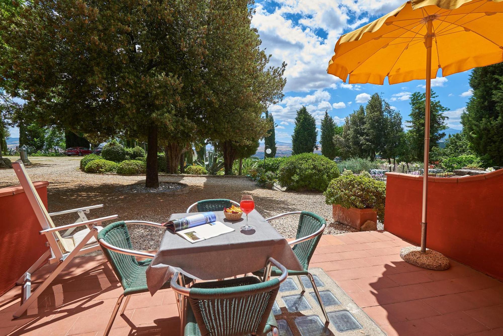 Casanova - Panoramic Rooms And Suites San Quirico dʼOrcia Exterior foto